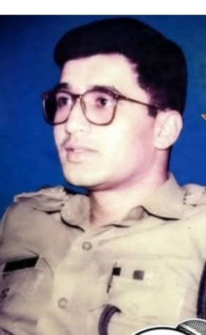 जमशेदपुर में बढ़ते अपराध के बीच फिर चर्चा में पूर्व एसपी डॉ. अजय कुमार, लोग बोले—क्या लौटेगी वैसी सख्त पुलिसिंग? जमशेदपुर में बढ़ते अपराध के बीच फिर चर्चा में पूर्व एसपी डॉ. अजय कुमार, लोग बोले—क्या लौटेगी वैसी सख्त पुलिसिंग?