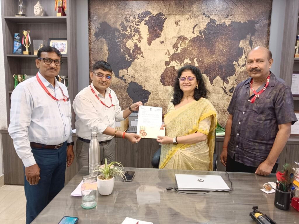रक्षाबंधन पर भारतीय डाक विभाग की अनूठी पहल, गुलमोहर हाई स्कूल में होगी राखी निर्माण प्रतियोगिता रक्षाबंधन पर भारतीय डाक विभाग की अनूठी पहल, गुलमोहर हाई स्कूल में होगी राखी निर्माण प्रतियोगिता